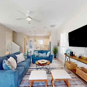 Lagoon Manor Holiday home